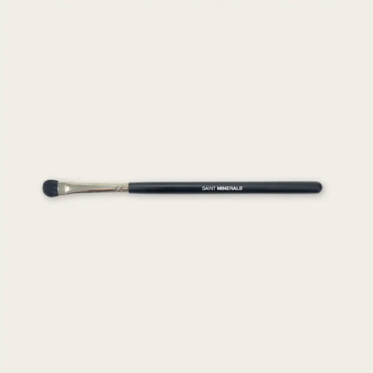 Saint Minerals Deluxe Eyeshadow Brush